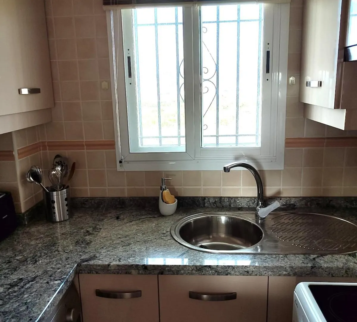 Almijara 7 Apartamento Con Vistas, Piscina Y Tenis Nerja
